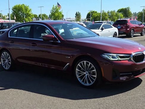Used 2023 BMW 530e RWD image 2