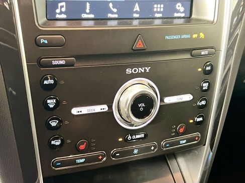 Used 2019 Ford Explorer Sport image 27