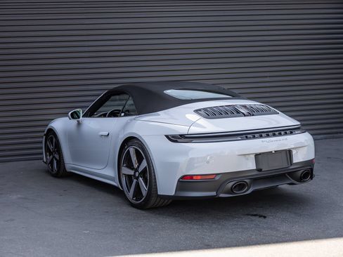 Certified 2026 Porsche 911 Carrera 4S AWD/4WD image 3