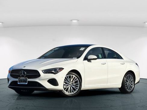 Certified 2025 Mercedes-Benz CLA 250 image 2
