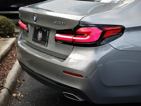 Used 2023 BMW 530i xDrive w/ Convenience Package image 8