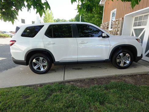 Certified 2023 Honda Pilot EX-L image 8