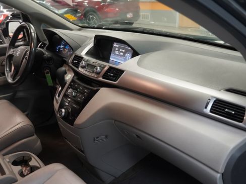 Used 2013 Honda Odyssey EX-L image 28
