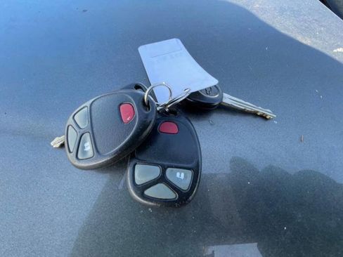 Used 1999 Cadillac Seville SLS w/ Personalization Pkg image 44