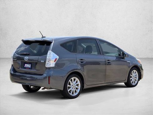Used 2012 Toyota Prius V Five FWD image 5