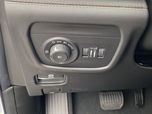 New 2025 Jeep Grand Cherokee L Summit image 46