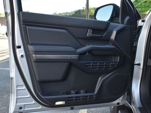 Used 2025 Toyota 4Runner TRD Sport AWD/4WD image 12