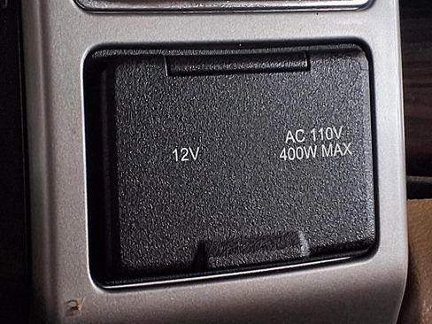 Used 2015 Ford F150 Lariat w/ Equipment Group 502A Luxury AWD/4WD image 23
