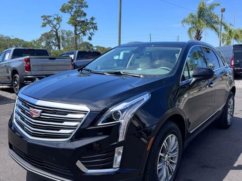 Used 2017 Cadillac XT5 Luxury w/ Driver Awareness Package FWD image 1