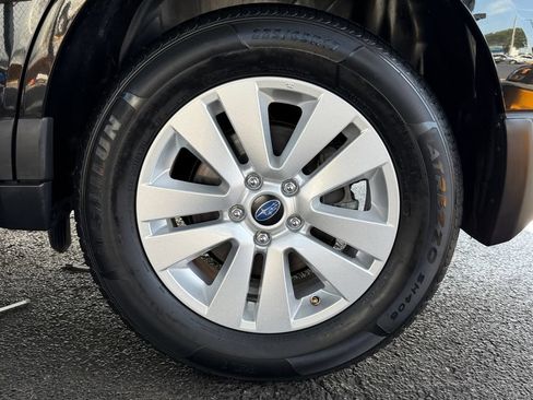 Used 2016 Subaru Outback 2.5i Premium w/ Popular Package #2 AWD/4WD image 45