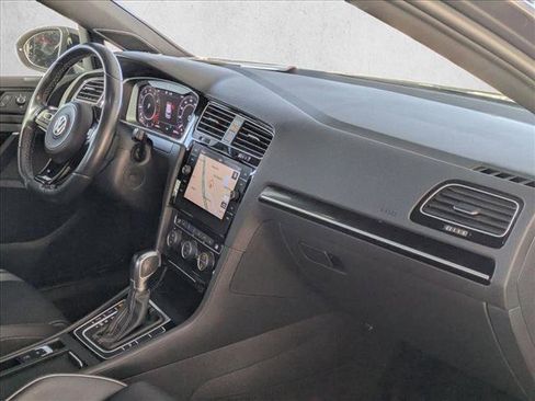 Used 2019 Volkswagen Golf 4-Door image 21