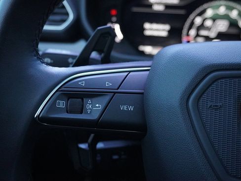 Used 2022 Lamborghini Urus image 55