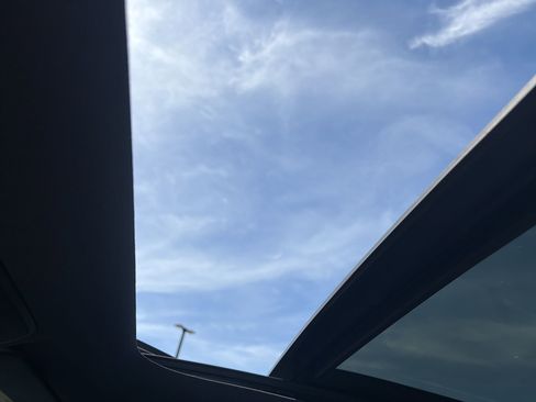 Used 2019 Mercedes-Benz CLA 250 image 23