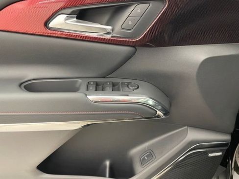 New 2026 Chevrolet Traverse Z71 w/ Enhanced Driving Package image 11