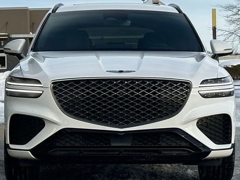 Used 2022 Genesis GV70 3.5T Sport w/ Sport Prestige Package image 3