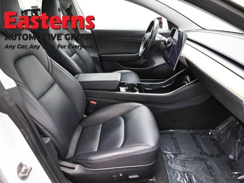 Used 2018 Tesla Model 3 Long Range image 18