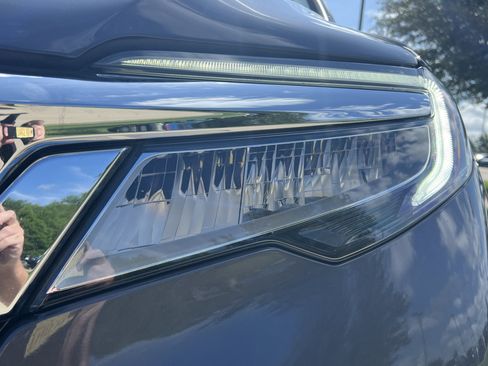 Used 2019 Honda Pilot Touring image 6
