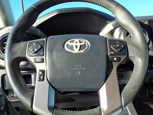 Used 2017 Toyota Tacoma SR5 image 52