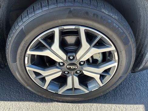 Used 2023 Kia Seltos EX AWD/4WD image 11