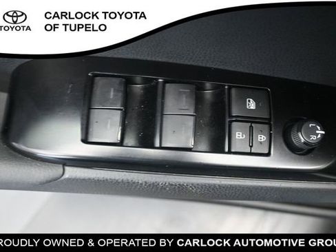 Used 2025 Toyota Camry SE FWD image 24