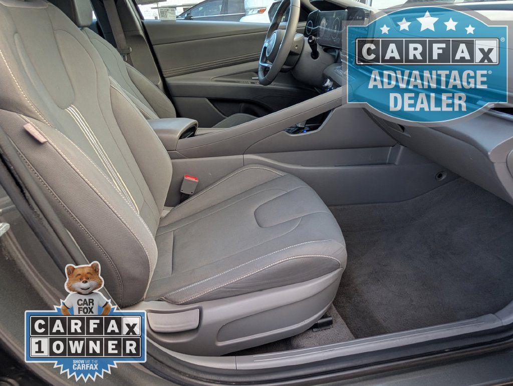 Used 2025 Hyundai Elantra SEL FWD image 24