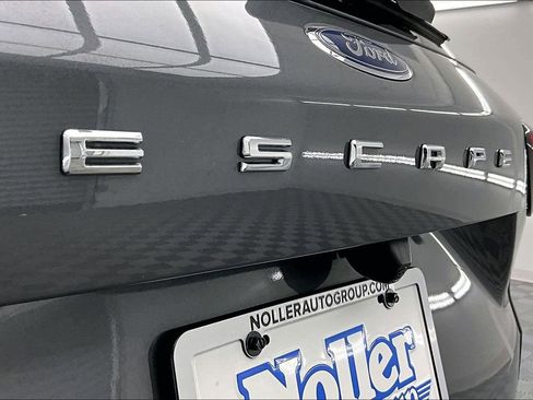 Certified 2024 Ford Escape ST-Line w/ Tech Pack #1 image 8