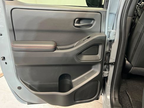 New 2026 Nissan Frontier PRO-4X w/ Pro-4x Convenience Package AWD/4WD image 18