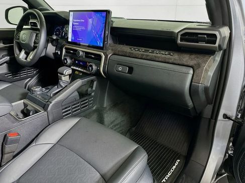 Used 2024 Toyota Tacoma Limited image 30