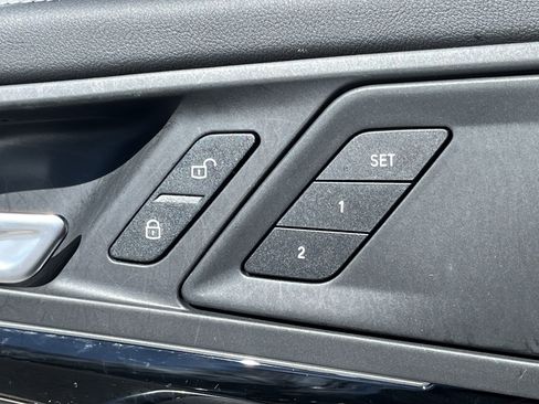 Used 2025 BMW X1 xDrive28i w/ Convenience Package image 10