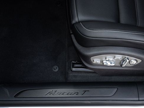 New 2026 Porsche Macan Turbo AWD/4WD image 21