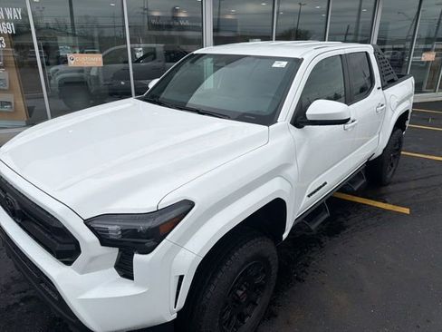 New 2026 Toyota Tacoma SR5 AWD/4WD image 18