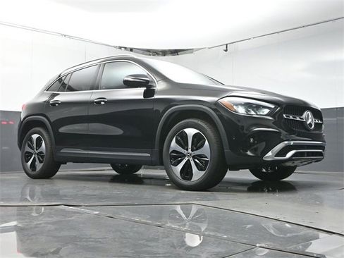 New 2026 Mercedes-Benz GLA 250 image 41