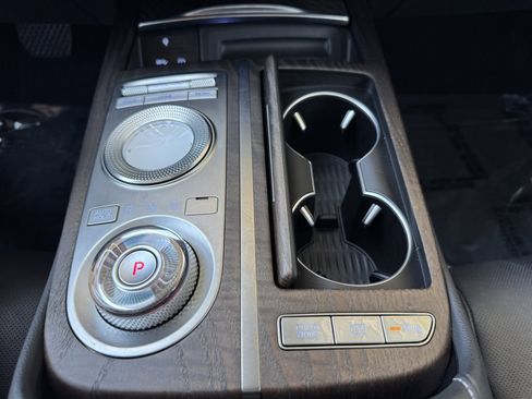 Used 2022 Genesis G80 2.5T w/ Prestige Package image 28