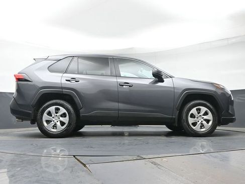 Used 2023 Toyota RAV4 LE AWD/4WD image 30