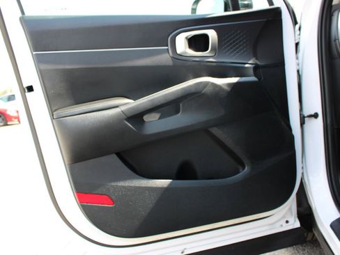 Used 2021 Kia Sorento S w/ Panoramic Sunroof Package FWD image 14