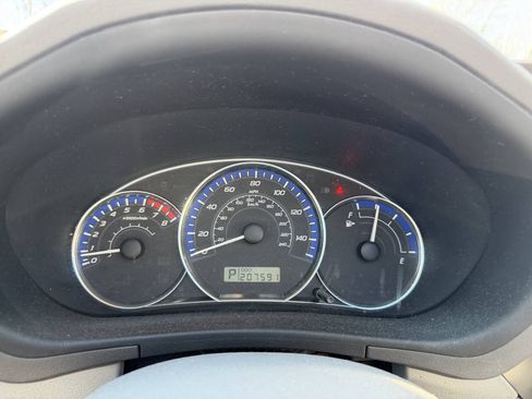 Used 2010 Subaru Forester 2.5X Premium AWD/4WD image 9