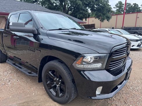 Used 2017 RAM 1500 Sport RWD image 9