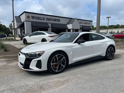 Used 2024 Audi RS e-tron GT w/ Carbon Performance Package AWD/4WD image 47