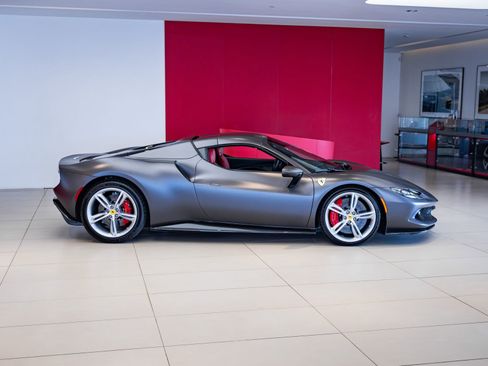 Used 2023 Ferrari 296 GTS image 32