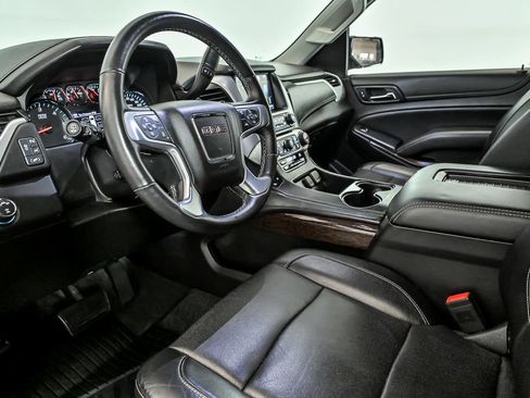 Used 2017 GMC Yukon SLT AWD/4WD image 13