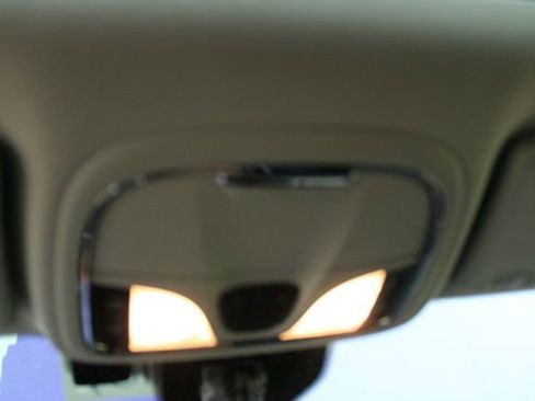 Used 2019 Jeep Cherokee Limited w/ Luxury Group AWD/4WD image 20