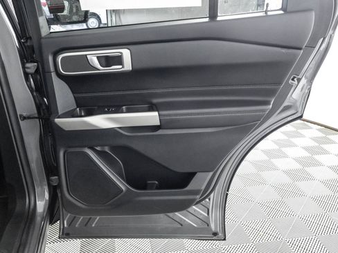 Used 2023 Ford Explorer XLT w/ Equipment Group 202A AWD/4WD image 41