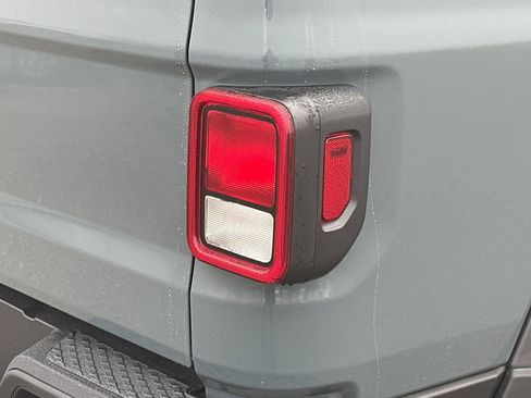 New 2026 Jeep Gladiator Sport AWD/4WD image 23
