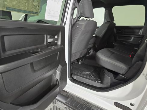 Used 2025 RAM 3500 Tradesman AWD/4WD image 33