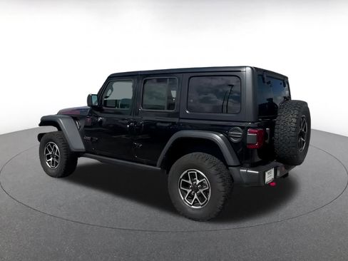 Used 2025 Jeep Wrangler Rubicon image 9