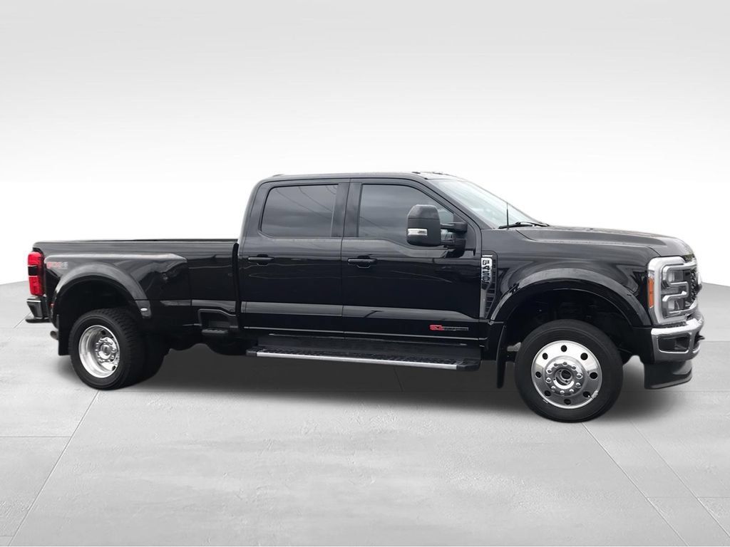 Used 2023 Ford F450 Lariat w/ FX4 Off-Road Package AWD/4WD image 2