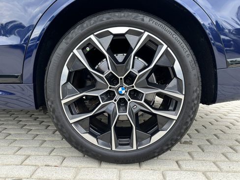 Used 2024 BMW X7 xDrive40i w/ M Sport Package AWD/4WD image 6