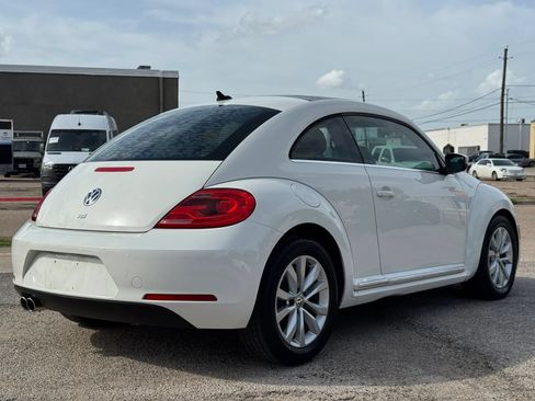 Used 2013 Volkswagen Beetle TDI FWD image 7