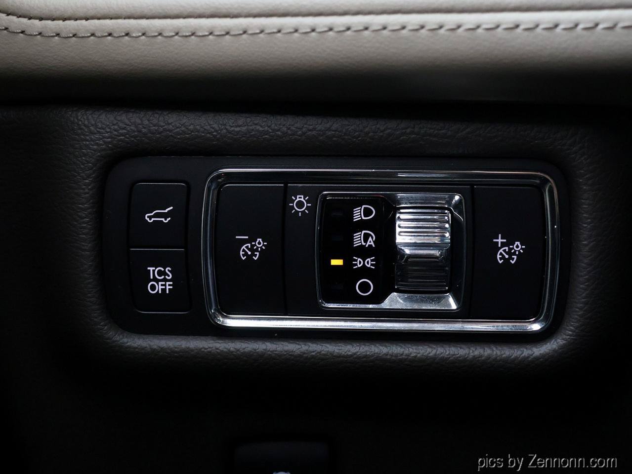 Used 2021 Lincoln Nautilus Reserve AWD/4WD image 28