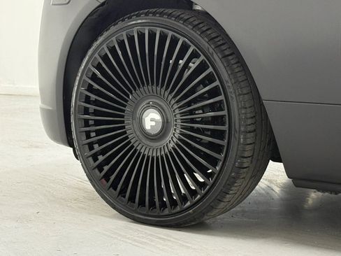 Used 2017 Rolls-Royce Dawn RWD image 40